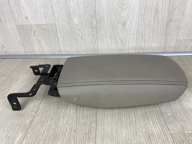 Подлокотник ESCAPE 12-19 2017 TM2 1.5 M9MA