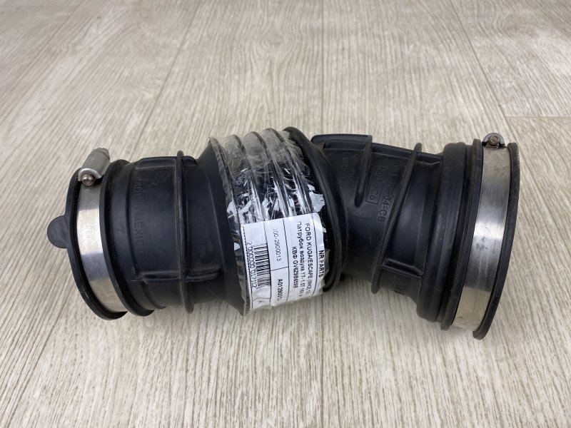 Патрубок воздушного фильтра FORD ESCAPE 12-19 2017 TM2 1.5 M9MA GV6Z-9B65-9B Б/У