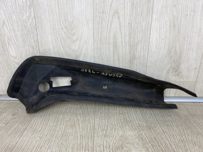 Накладка стойки кузова наружная задняя правая ESCAPE 12-19 2017 TM2 1.5 M9MA