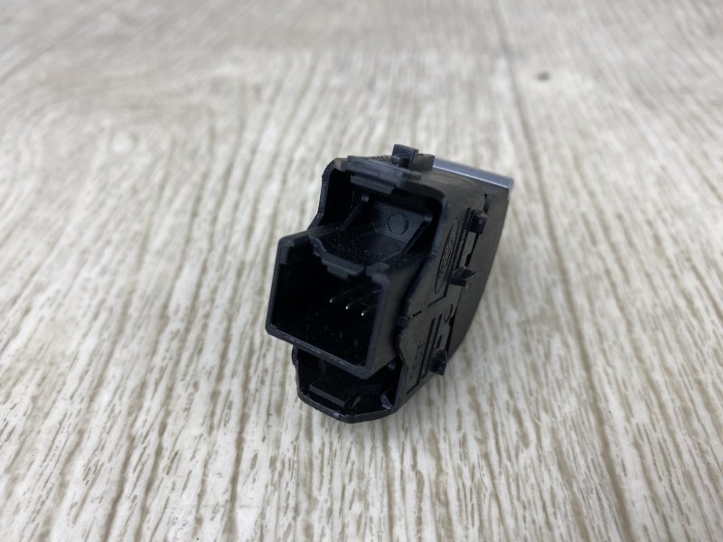 Кнопка стеклоподъемника ESCAPE 12-19 2017 TM2 1.5 M9MA Кнопка стеклоподъемника ESCAPE 12-19 2017 TM2 1.5 M9MA