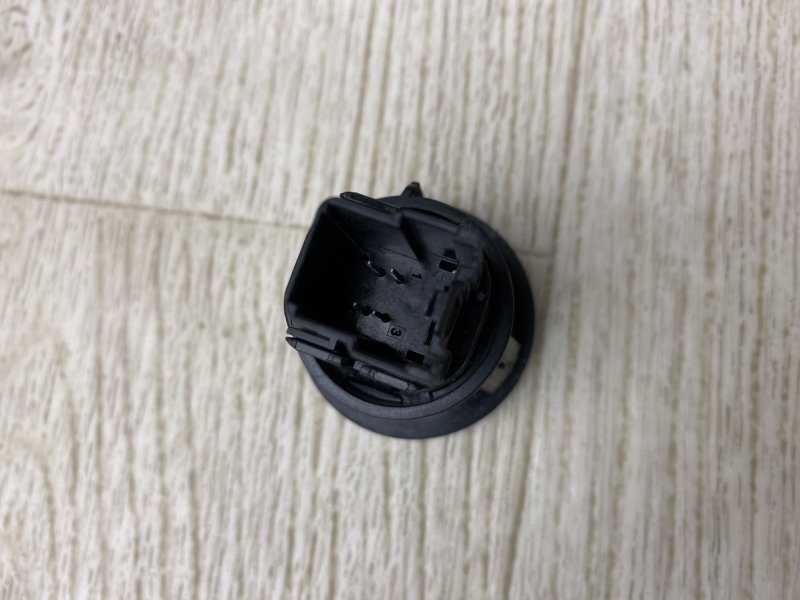 Кнопка старт-стоп ESCAPE 12-19 2017 TM2 1.5 M9MA