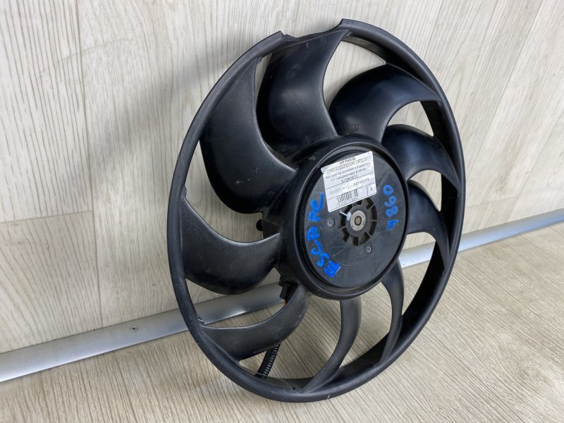 Вентилятор основного радиатора ESCAPE 12-19 2017 TM2 1.5 M9MA