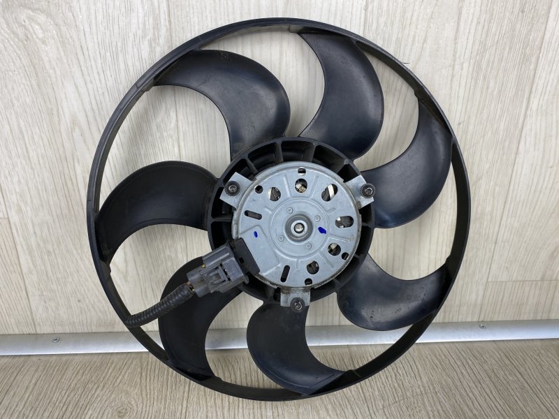 Вентилятор основного радиатора ESCAPE 12-19 2017 TM2 1.5 M9MA