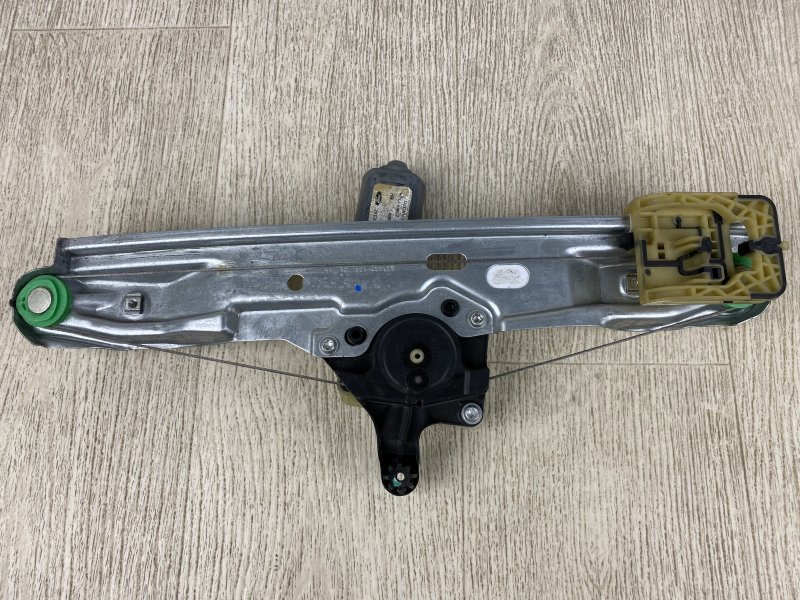 Стеклоподъемник задний правый FOCUS 10-18 2014 BK 2.0 XQDA