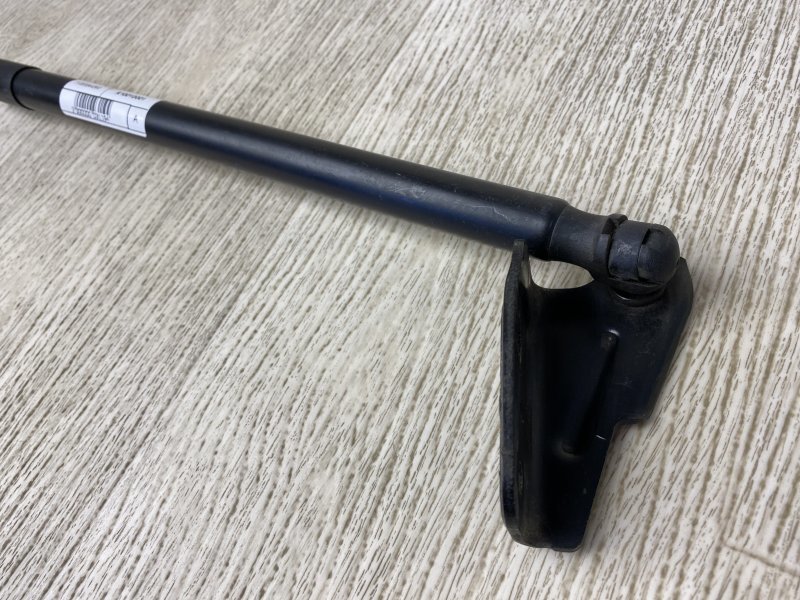 Амортизатор крышки багажника FOCUS 10-18 2014 BK 2.0 XQDA