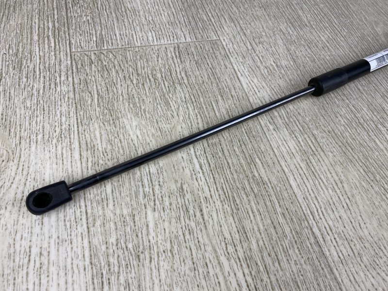 Амортизатор крышки багажника FORD FOCUS 10-18 BK 2.0 XQDA