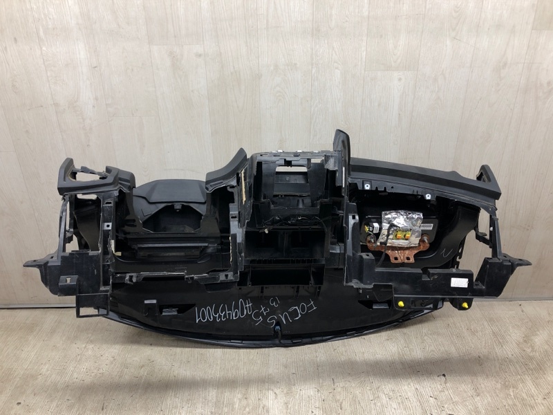 Торпедо FOCUS 10-18 2015 CB8 2.0 XQDA