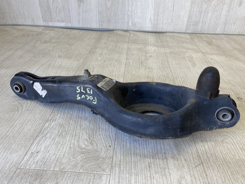 Рычаг задней подвески поперечный нижний FOCUS 10-18 2015 CB8 2.0 XQDA