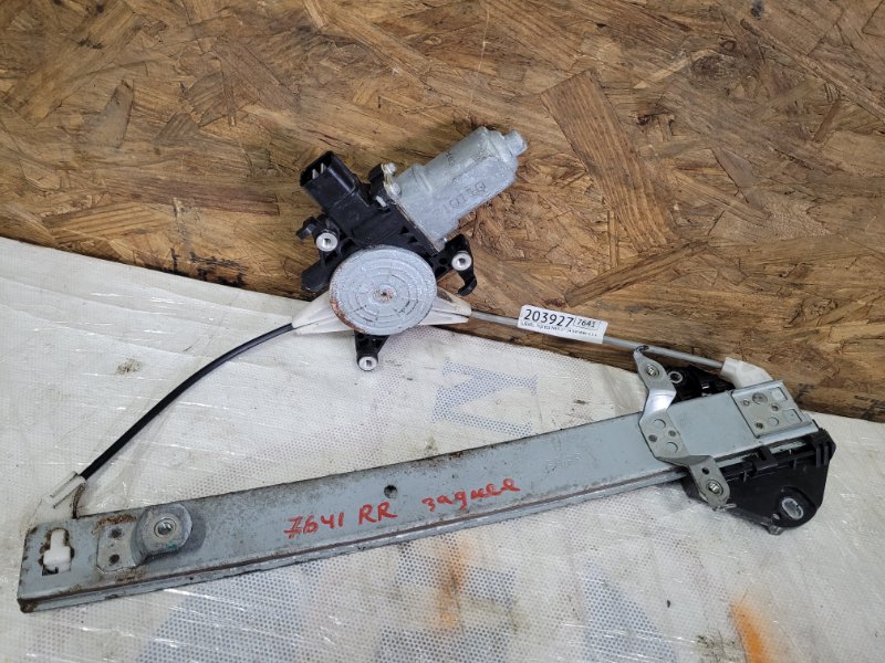 Стеклоподъемник задний правый SUBARU IMPREZA WRX 10-14 GH 2014 Хетчбек 2.5 EJ255 61042FG003 Б/У