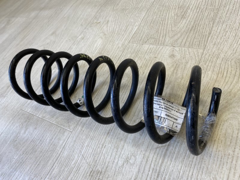 Запчасть пружина задней подвески FORD FOCUS 10-18 2015 CB8 2.0 XQDA BV6Z-5560-C Б/У Пружина задней подвески FORD FOCUS 10-18 2015 CB8 2.0 XQDA BV6Z-5560-C Б/У