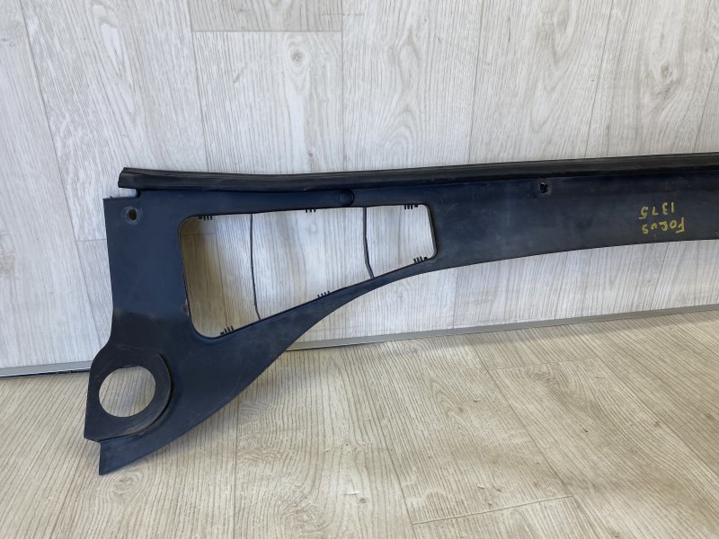 Пластик под лобовое стекло / Жабо FOCUS 10-18 2015 CB8 2.0 XQDA