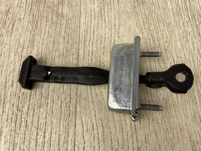 Ограничитель двери задний FOCUS 10-18 2015 CB8 2.0 XQDA