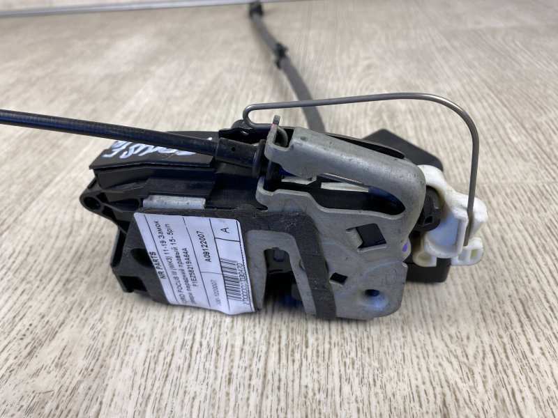 Замок двери передний правый FOCUS 10-18 2015 CB8 2.0 XQDA