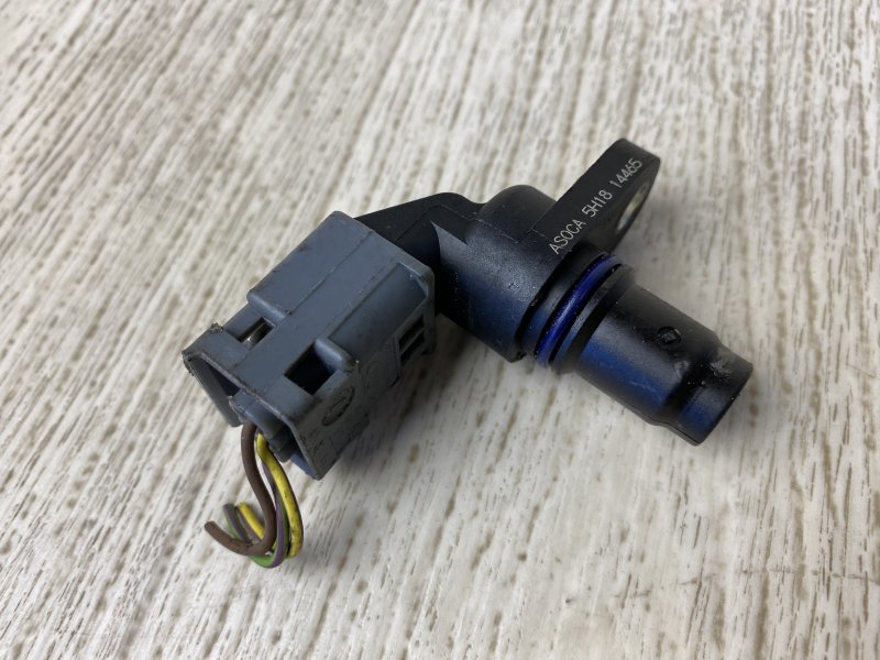 Датчик положения распредвала FORD FOCUS 10-18 CB8 2.0 XQDA