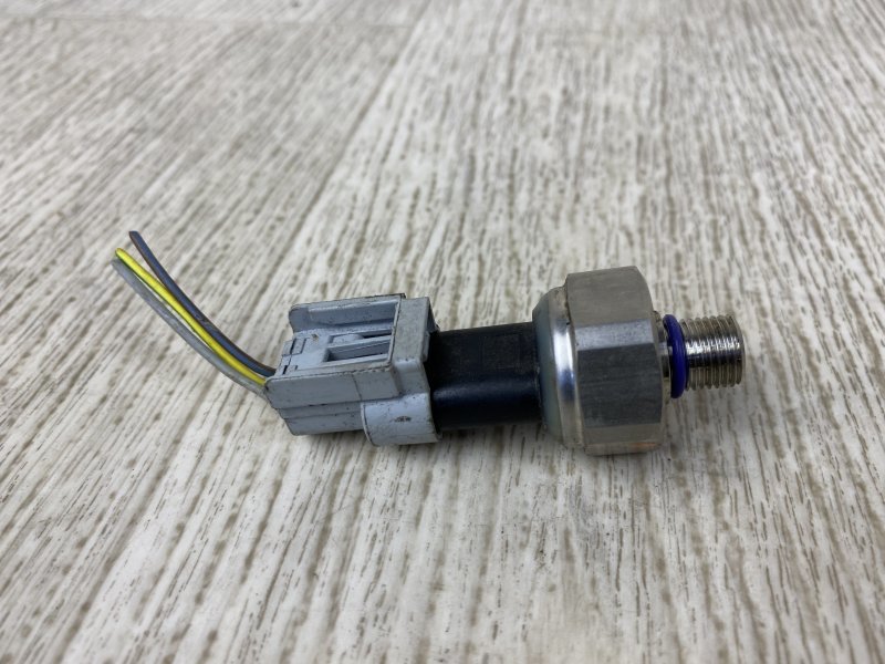 Датчик давления топлива FORD FOCUS 10-18 CB8 2.0 XQDA