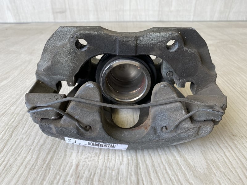 Суппорт тормозной передний левый FOCUS 10-18 2016 CB8 2.0 XQDA