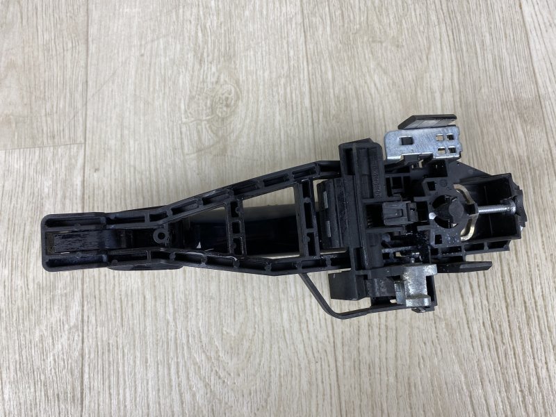 Ручка двери наружная передняя правая FOCUS 10-18 2016 CB8 2.0 XQDA