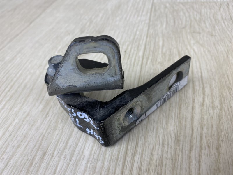 Петля двери нижняя задняя левая FOCUS 10-18 2016 CB8 2.0 XQDA