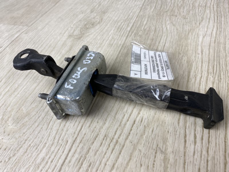 Ограничитель двери передний FOCUS 10-18 2016 CB8 2.0 XQDA Ограничитель двери передний FOCUS 10-18 2016 CB8 2.0 XQDA