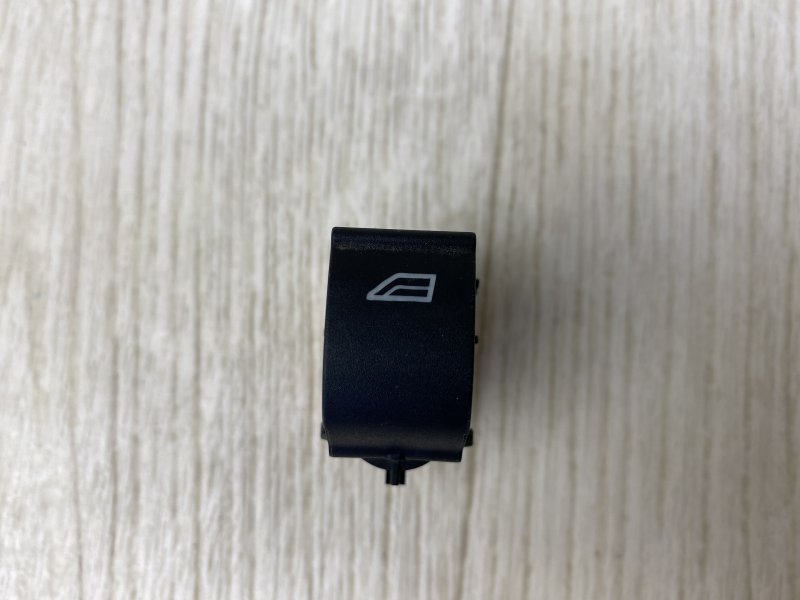 Кнопка стеклоподъемника задняя FORD FOCUS 10-18 2016 CB8 2.0 XQDA BM5Z-14529-A Б/У