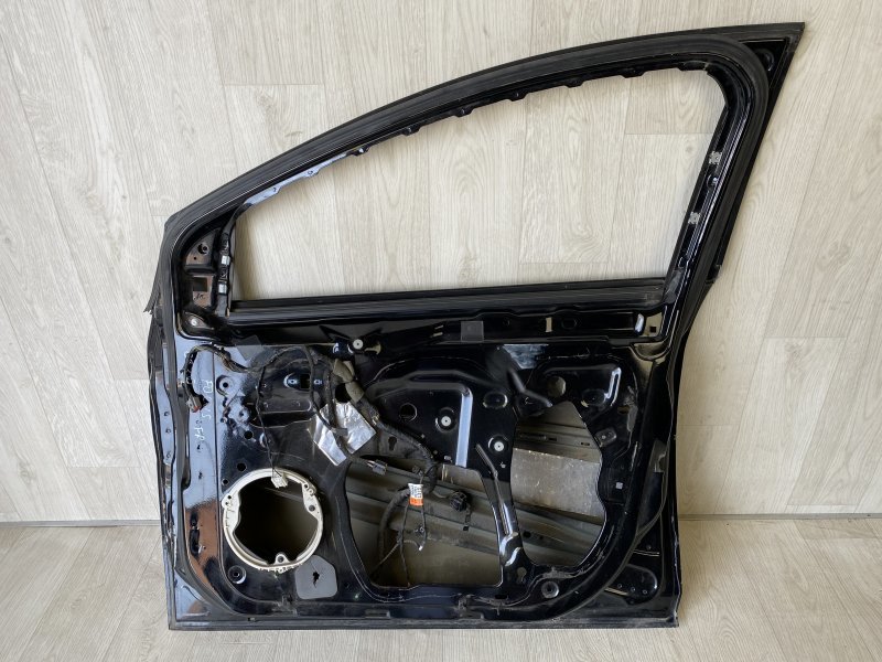 Дверь передняя правая FOCUS 10-18 2016 CB8 2.0 XQDA