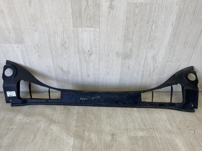 Пластик под лобовое стекло / Жабо FORD FOCUS 10-18 2015 CB8 2.0 XQDA CV6Z-58018A16-A Б/У