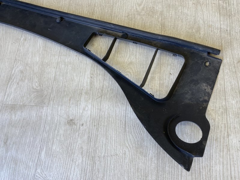 Пластик под лобовое стекло / Жабо FOCUS 10-18 2015 CB8 2.0 XQDA