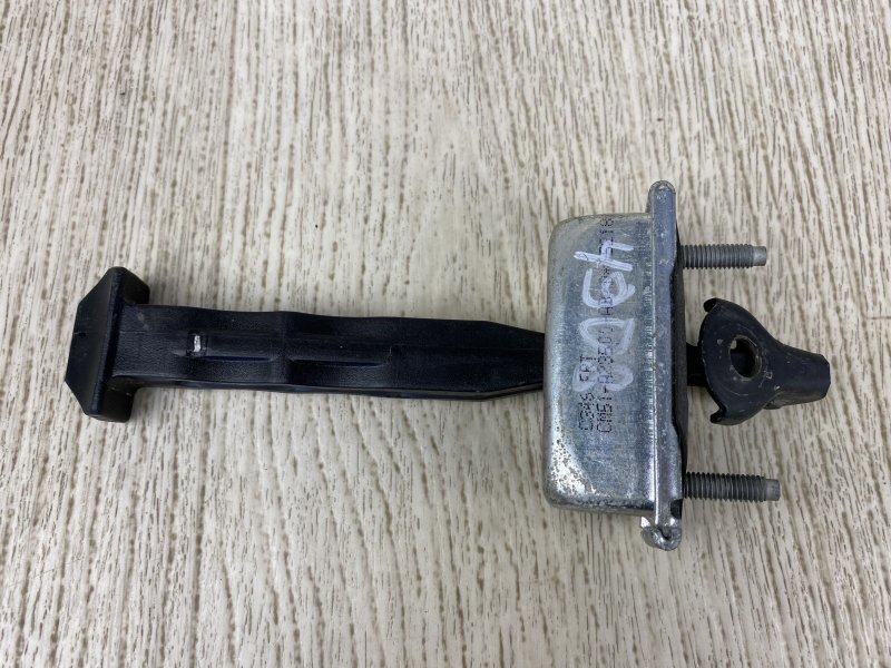Ограничитель двери передний FORD FOCUS 10-18 2015 CB8 2.0 XQDA CP9Z-5823500-A Б/У