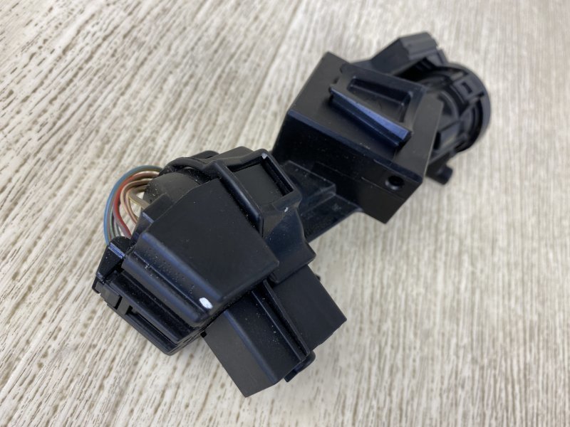 Замок зажигания FOCUS 10-18 2015 CB8 2.0 XQDA