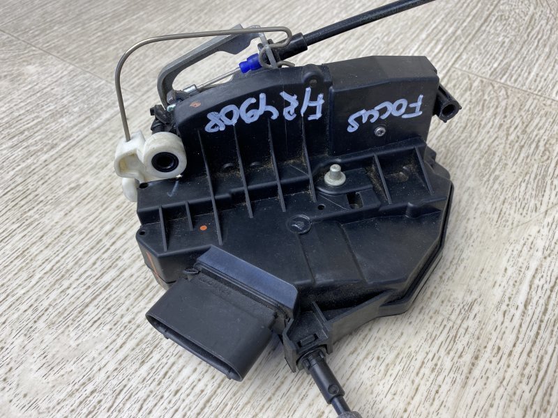 Замок двери передний правый FORD FOCUS 10-18 CB8 2.0 XQDA Замок двери передний правый FORD FOCUS 10-18 CB8 2.0 XQDA