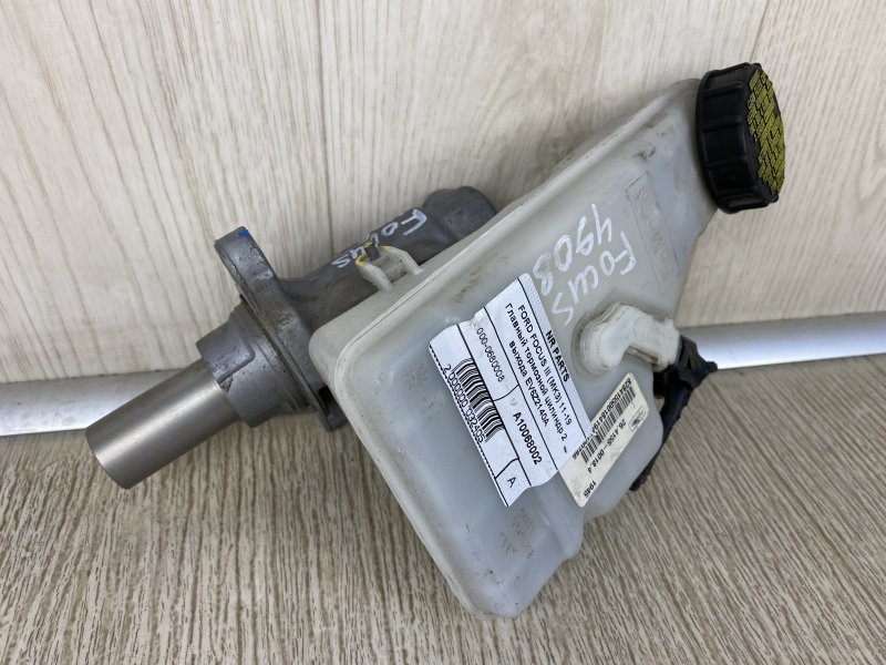 Запчасть главный тормозной цилиндр FORD FOCUS 10-18 2015 CB8 2.0 XQDA EV6Z-2140-A Б/У Главный тормозной цилиндр FORD FOCUS 10-18 2015 CB8 2.0 XQDA EV6Z-2140-A Б/У