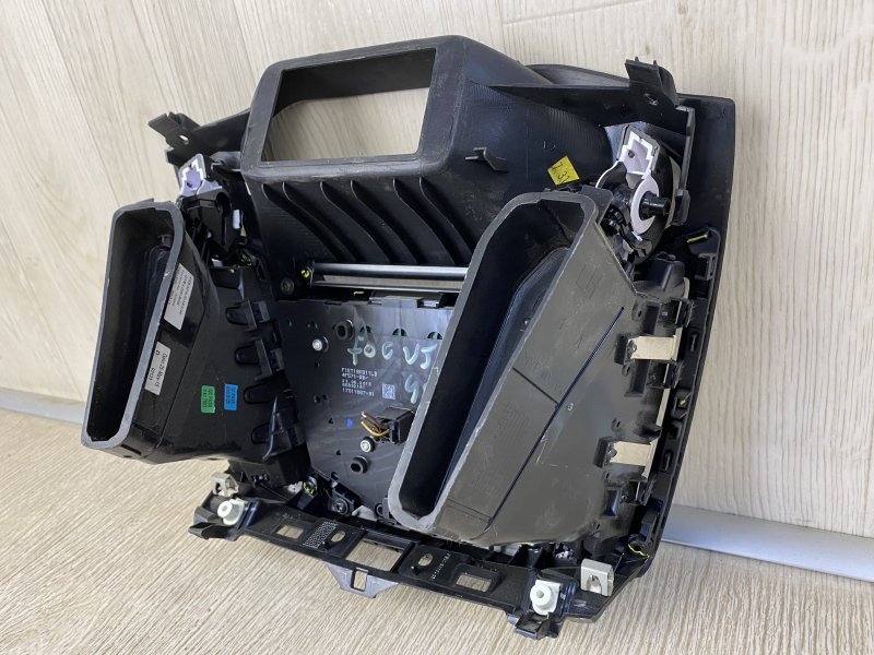 Блок управления мультимедиа FOCUS 10-18 2015 CB8 2.0 XQDA