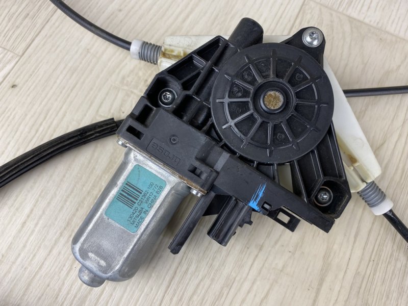 Стеклоподъемник задний левый JOURNEY 08-20 2013 JC 2.4 ED3