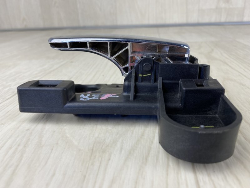 Ручка двери внутренняя правая JOURNEY 08-20 2013 JC 2.4 ED3 Ручка двери внутренняя правая JOURNEY 08-20 2013 JC 2.4 ED3