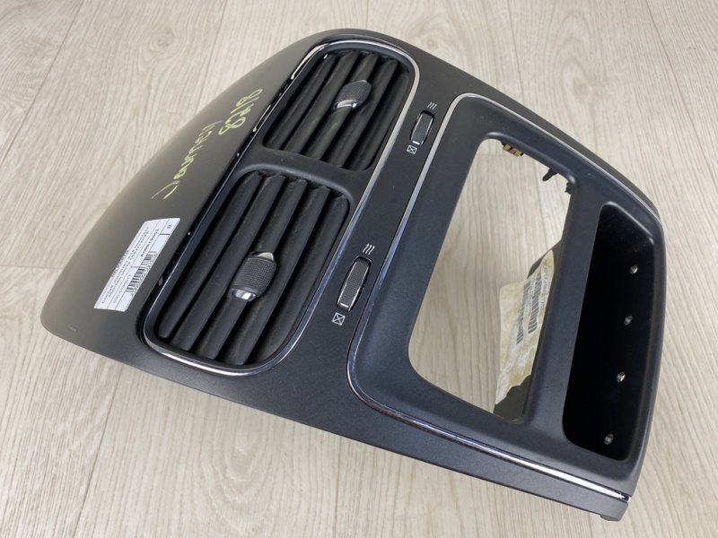 Накладка торпедо под магнитолу DODGE JOURNEY 08-20 JC 2.4 ED3