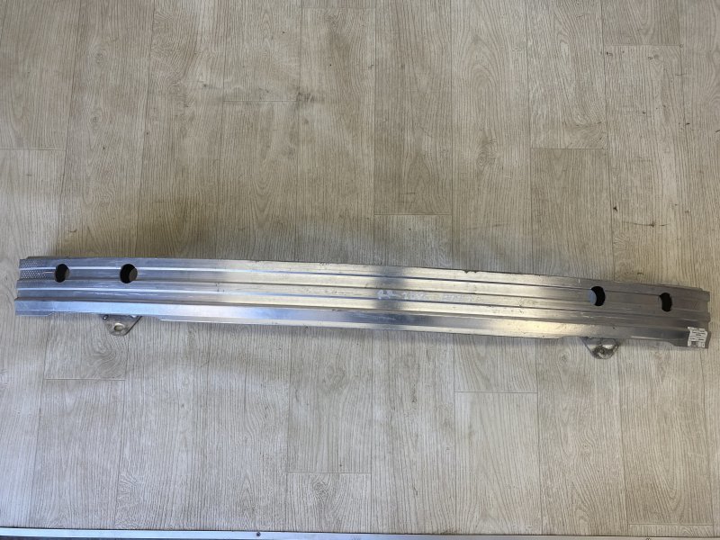 Усилитель заднего бампера 200 14-16 2015 UF 2.4 ED6