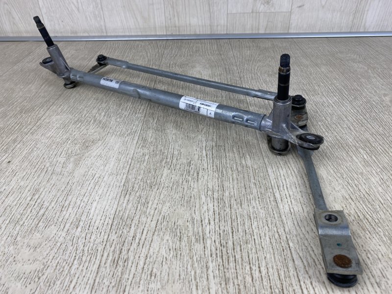 Трапеция стеклоочистителей CHRYSLER 200 14-16 UF 2.4 ED6