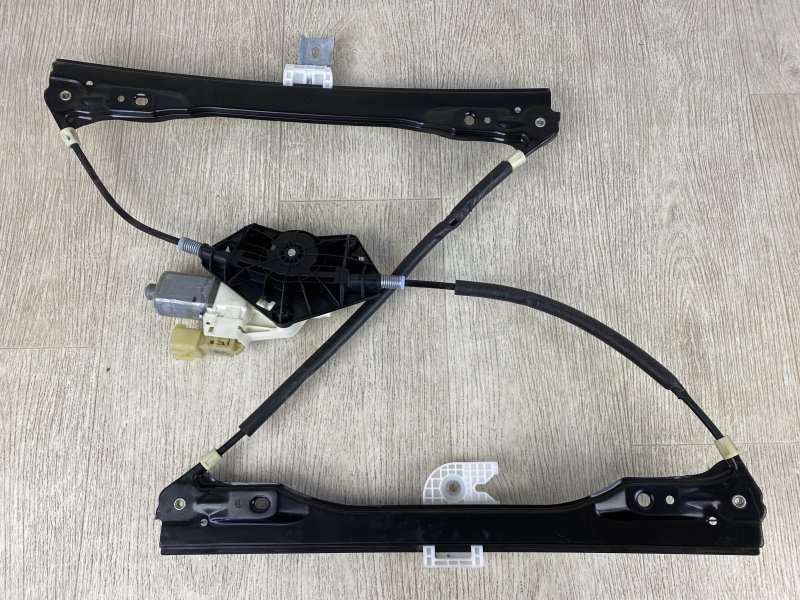 Стеклоподъемник передний правый 200 14-16 2015 UF 2.4 ED6
