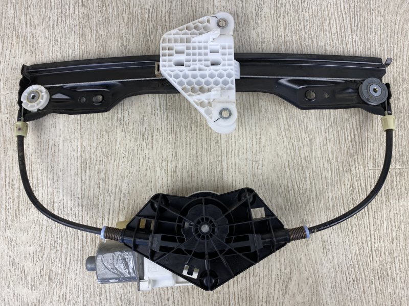 Стеклоподъемник задний правый 200 14-16 2015 UF 2.4 ED6