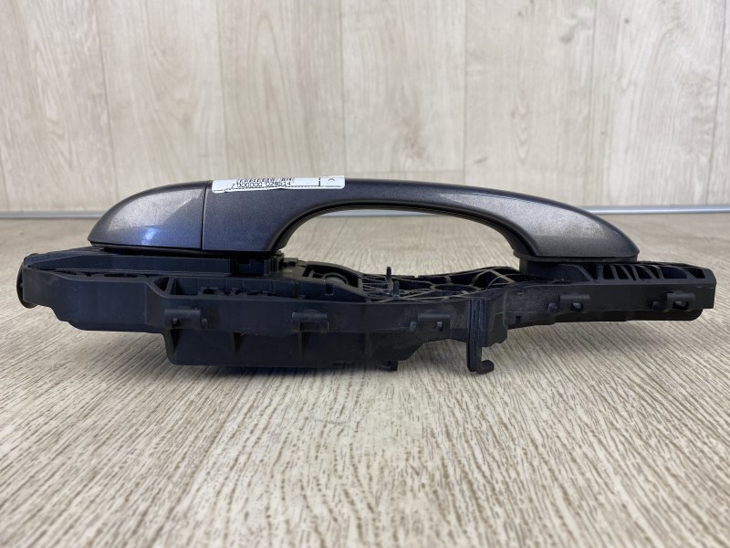 Ручка двери наружная передняя правая 200 14-16 2015 UF 2.4 ED6