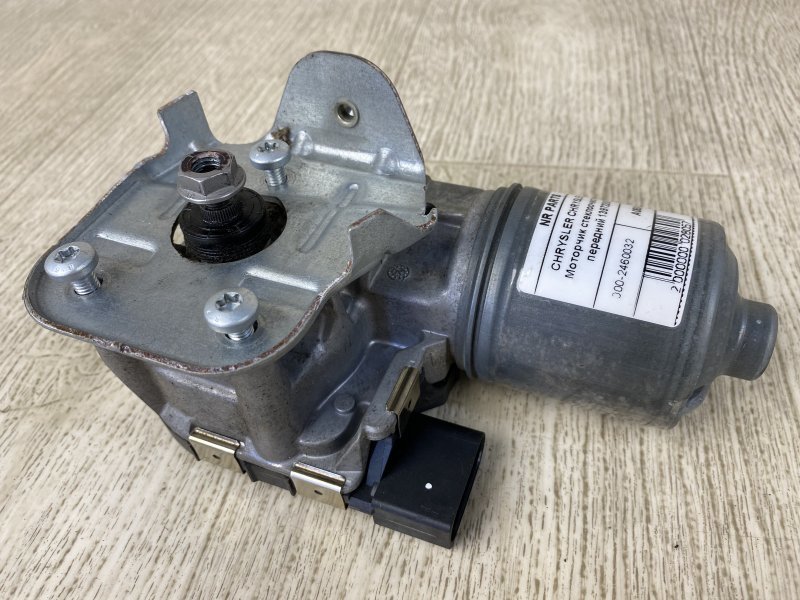 Моторчик стеклоочистителя передний CHRYSLER 200 14-16 UF 2.4 ED6