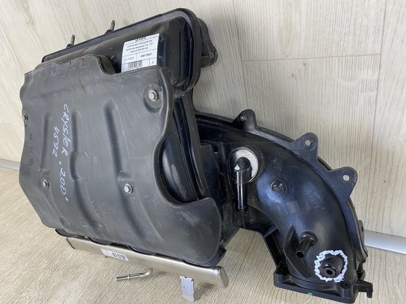 Коллектор впускной CHRYSLER 200 14-16 UF 2.4 ED6