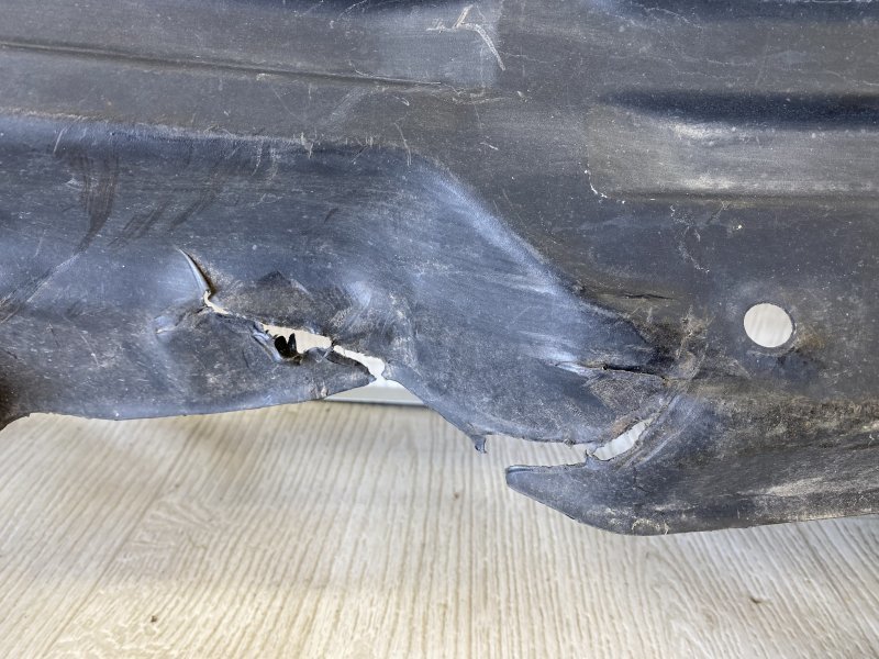 Защита днища левая 200 14-16 2015 UF 2.4 ED6