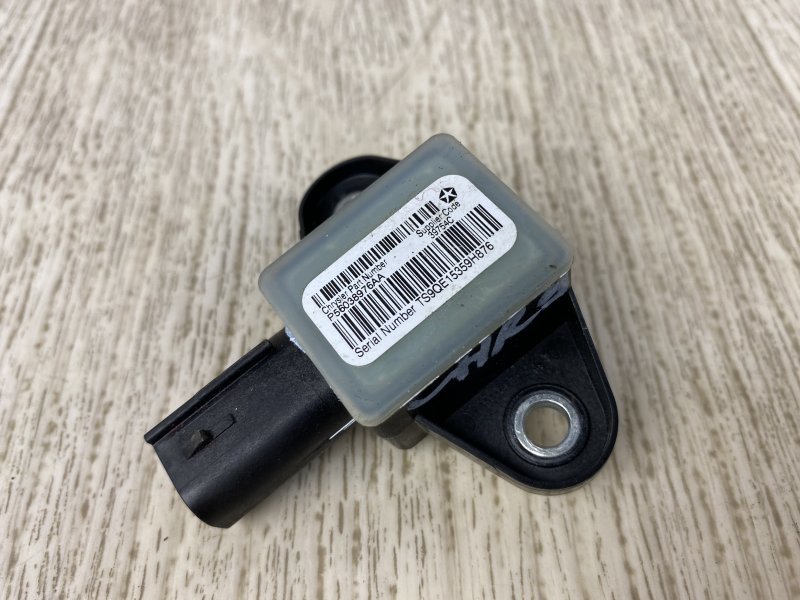 Датчик удара 200 14-16 2015 UF 2.4 ED6