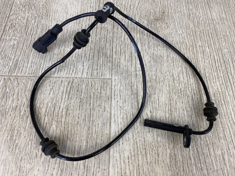 Датчик ABS задний CHRYSLER 200 14-16 2015 UF 2.4 ED6 68155899AB Б/У