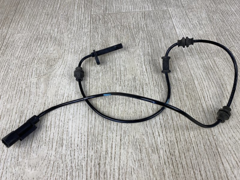 Датчик ABS задний CHRYSLER 200 14-16 2015 UF 2.4 ED6 68155899AA Б/У