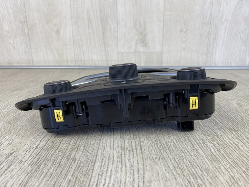 Блок управления печкой 200 14-16 2015 UF 2.4 ED6