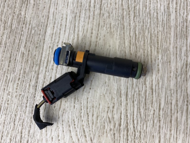 Форсунка топливная 200 14-16 2015 UF 2.4 ED6