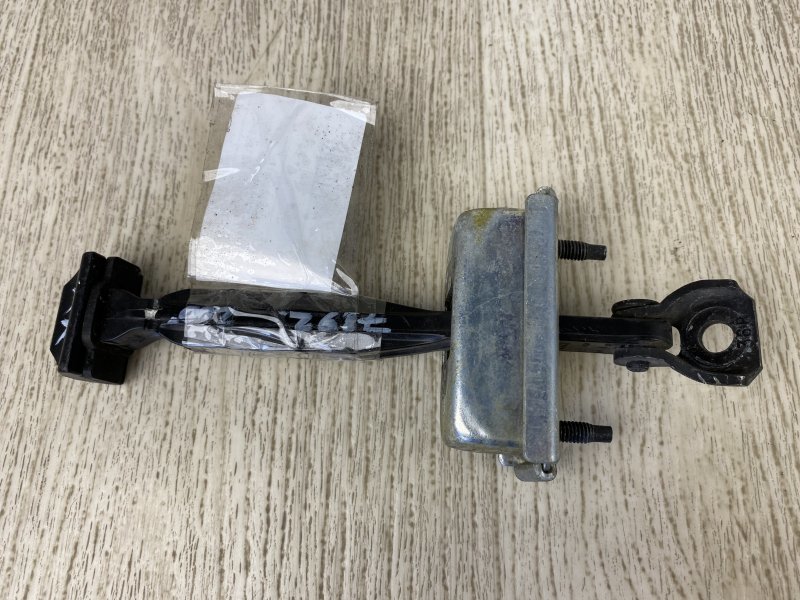 Ограничитель двери задний 200 14-16 2015 UF 2.4 ED6