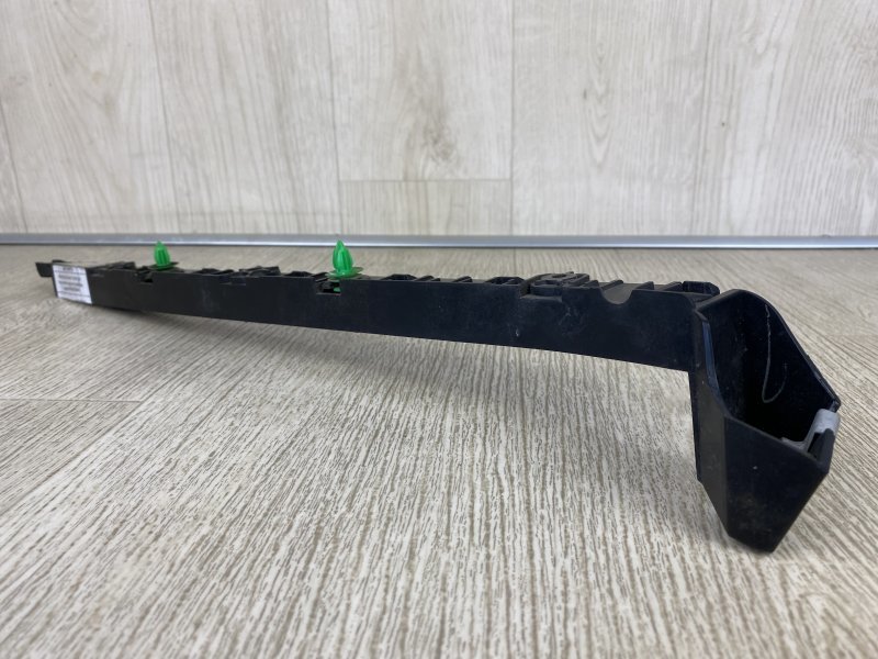 Кронштейн заднего бампера правый CHRYSLER 200 14-16 UF 2.4 ED6